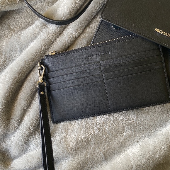 Michael Kors Jet Set 3 in 1 crossbody bag - Picture 3 of 6